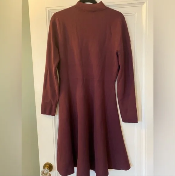 NWT ANN TAYLOR SWEATER DRESS SIZE SMALL - Picture 1 of 4